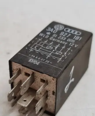 Audi A4 S4 B5 8D Other relay 3A0927181 61233005