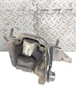 Skoda Octavia Mk2 (1Z) Engine mount bracket 6Q0199555AC