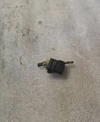 Mitsubishi Pajero Other relay MR500531