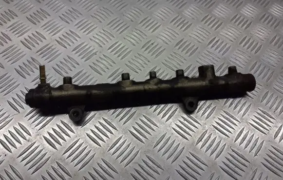Renault Megane II Fuel main line pipe 0445214078