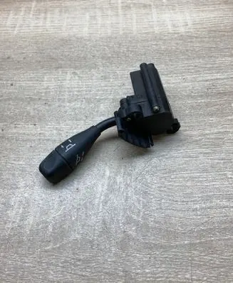 Mercedes-Benz E W211 Steering wheel adjustment switch A0005453022