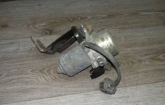 Volvo XC90 Vacuum pump 86253101 30630398 113051209