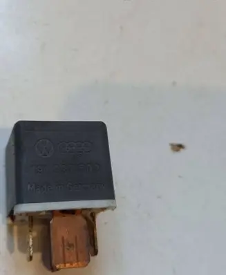 Volkswagen PASSAT B3 Other relay 191937503