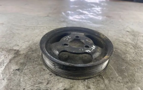 Opel Vectra C Water pump pulley 90502887