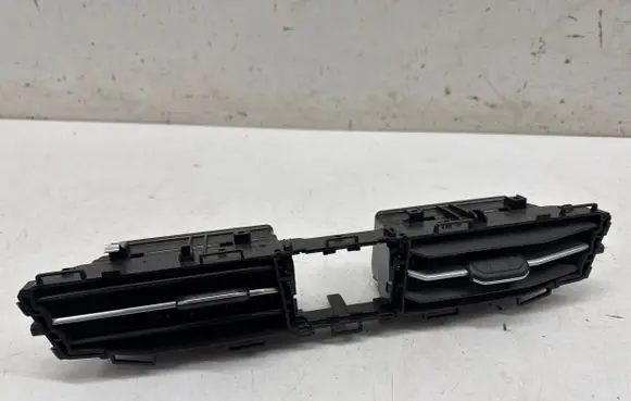 Volkswagen Multivan T7 Dash center air vent grill 7T0815705M