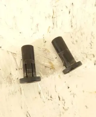 Radiator mount bracket