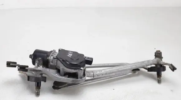 Honda HR-V Front wiper linkage and motor