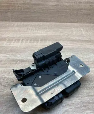 BMW X6 F16 Tailgate/trunk/boot lock/catch/latch 7397630 16367210