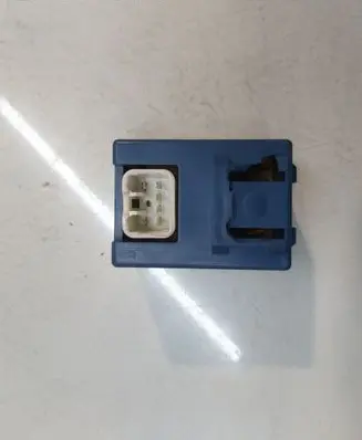 Toyota Prius (XW20) Window wiper relay 8594047010