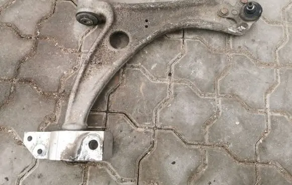 Volkswagen PASSAT B6 Front control arm 3C0153