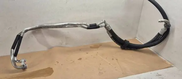Audi A4 S4 B5 8D Air conditioning (A/C) pipe/hose 4b0260704c