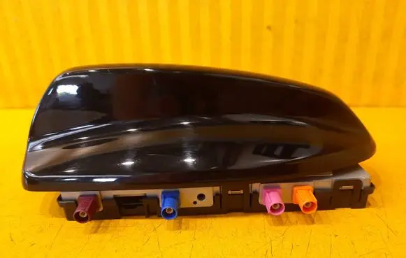 Volvo V60 Aerial GPS antenna 31438104