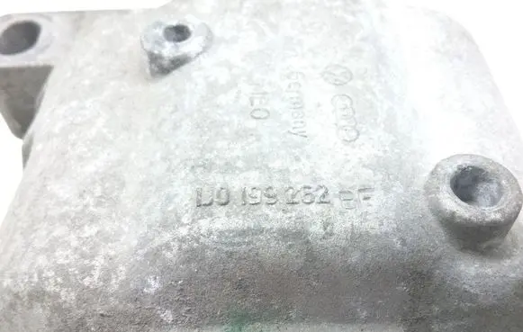 Volkswagen Golf IV Engine mount bracket 1J0199262BF