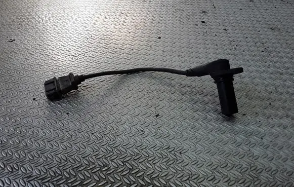 Volkswagen II LT Crankshaft position sensor 075906433B