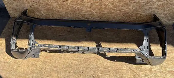 Volkswagen Touareg III Front bumper 760807221G C00776