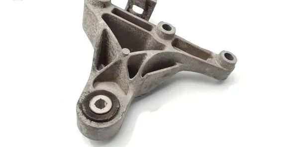 Mercedes-Benz A W176 Engine mounting bracket A2462401309
