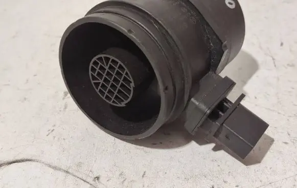 BMW 3 E90 E91 Mass air flow meter 0281002567 7788743 21052570