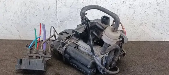 Audi Q7 4M Air suspension compressor/pump 4M0616005G