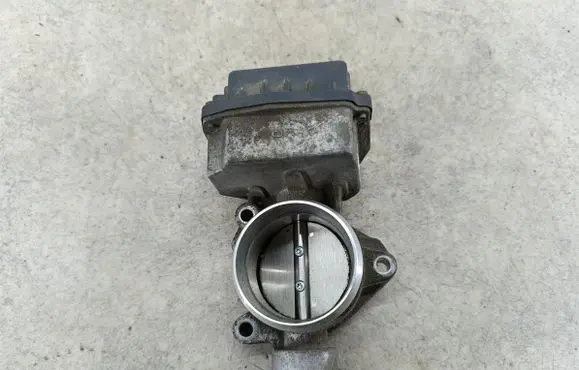 Citroen C4 Grand Picasso Throttle body valve 9650787380