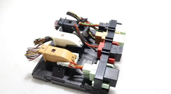 Volkswagen Tiguan Central body control module