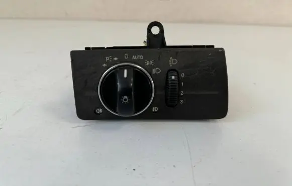 Mercedes-Benz E W211 Light switch 2115450304 04056020