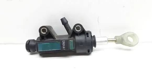 BMW 3 E46 Clutch master cylinder 6905898 69058989 014120444