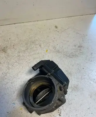 Volkswagen PASSAT B6 Throttle valve 03G128063A 6212901060