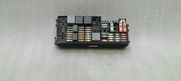 Mercedes-Benz ML W164 Fuse box set A1645400272
