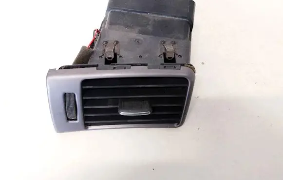 Audi A6 S6 C5 4B Dash center air vent grill 4B1820901
