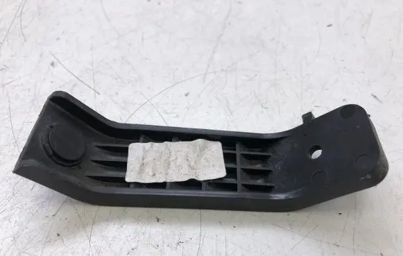 Hyundai i10 Rear bumper mounting bracket 86637K7000