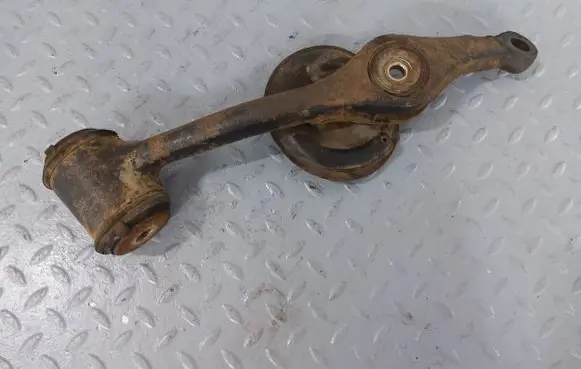 Mercedes-Benz 200 300 W123 Front lower control arm/wishbone A1233305607