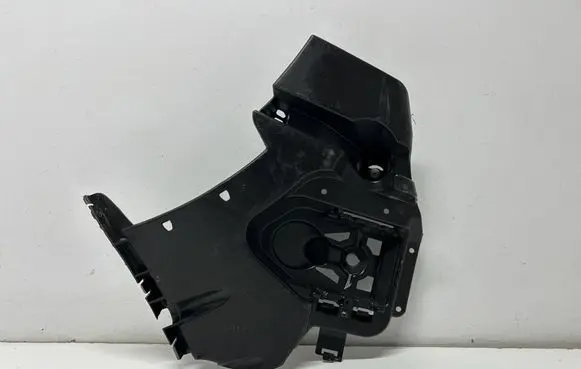 Volvo V40 Rear bumper mounting bracket 31395104