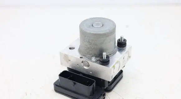 Renault Clio V ABS Pump 476608195R