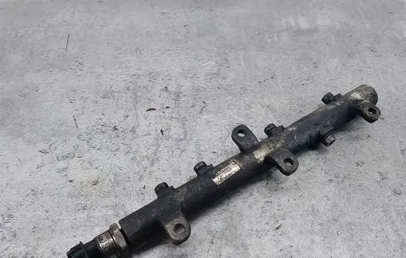 Fuel main line pipe