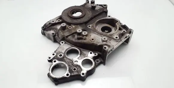 Mitsubishi Pajero Timing chain cover 4M51