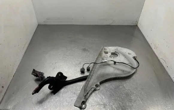 Mazda 5 Sliding door wiring loom C23567PS0 K7005