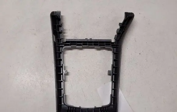 Opel Astra H Gear shifter surround trim plastic 13116962 331985437