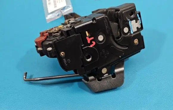Audi A4 S4 B6 8E 8H Rear door lock 8E0839015C IMPRK1585066