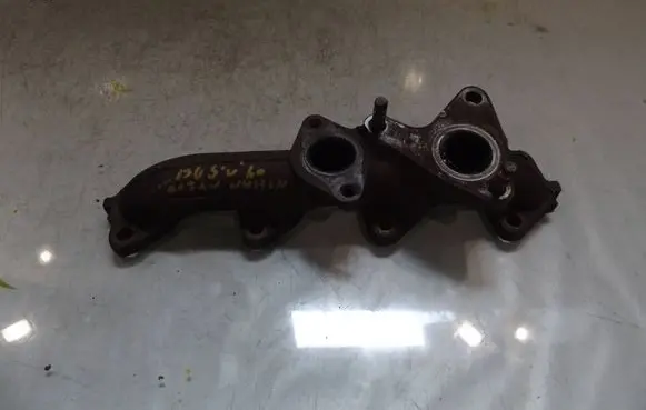 Nissan NV200 Exhaust manifold