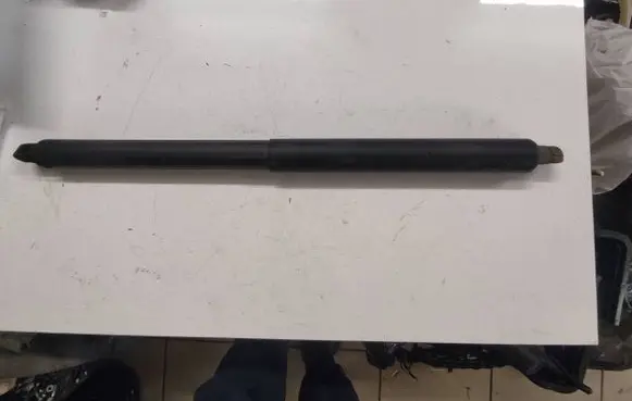 BMW X5 E70 Tailgate strut 
