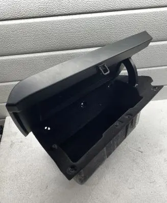 BMW i3 Glove box 72758410