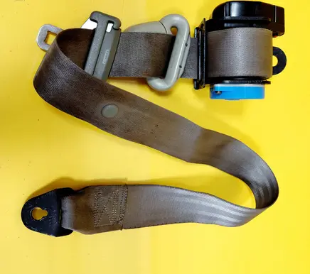 Chrysler Voyager Front seatbelt 4680118