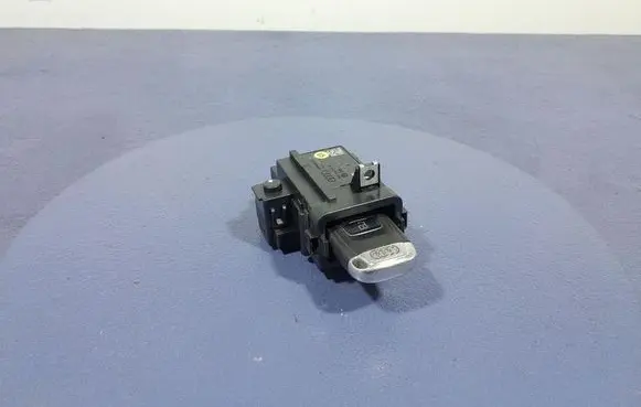 Audi A4 S4 B8 8K Ignition lock 8K0909131C