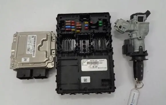 Ford Fiesta Engine ECU kit and lock set 0261S18678