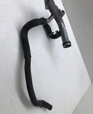 Nissan X-Trail T31 Engine coolant pipe/hose 8200801590