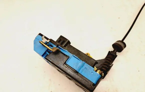 Volvo S80 Front door lock