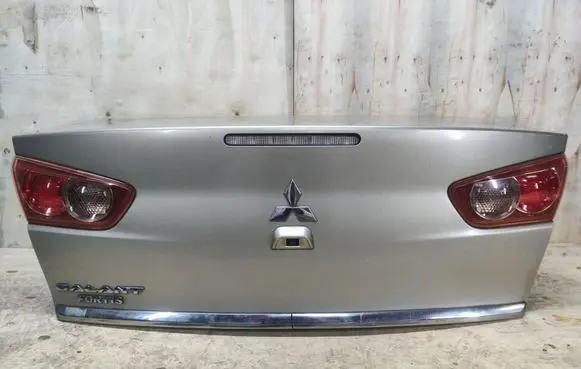 Mitsubishi Lancer X Tailgate/trunk/boot lid