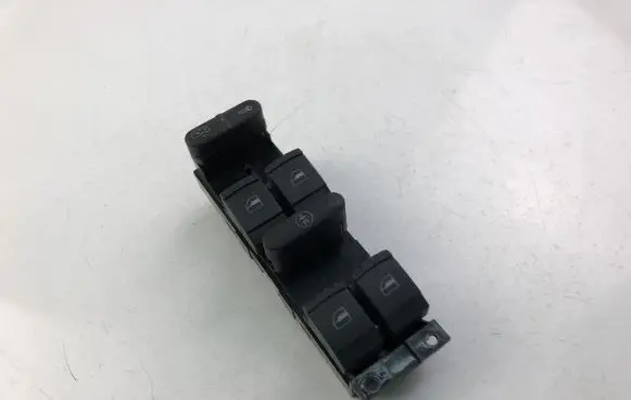 Skoda Octavia Mk1 (1U) Electric window control switch 1J4959857A