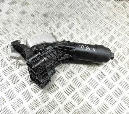 BMW 3 G20 G21 Oil filter cover 72550591 72482269