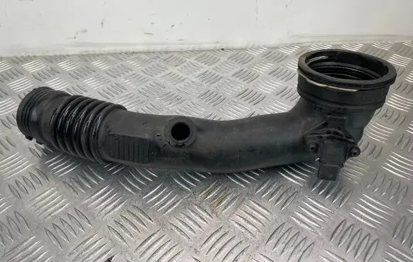BMW 5 GT F07 Intercooler hose/pipe 7609811 1069490S03